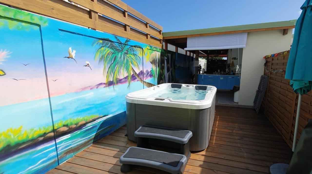 "Chez Claudia "Charmant Logement Avec Jacuzzi Privatif En Toute Intimite Sur Belle Terrasse Exterieure En Bois Et Piscine Courcelles Extérieur photo