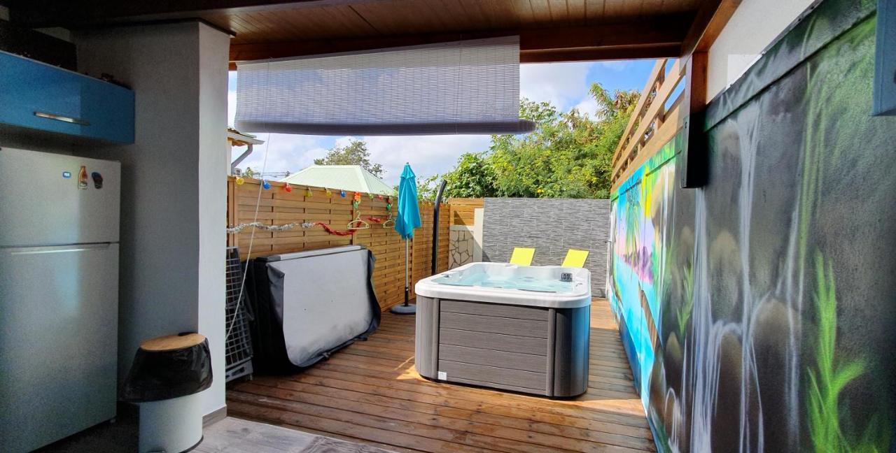 "Chez Claudia "Charmant Logement Avec Jacuzzi Privatif En Toute Intimite Sur Belle Terrasse Exterieure En Bois Et Piscine Courcelles Extérieur photo