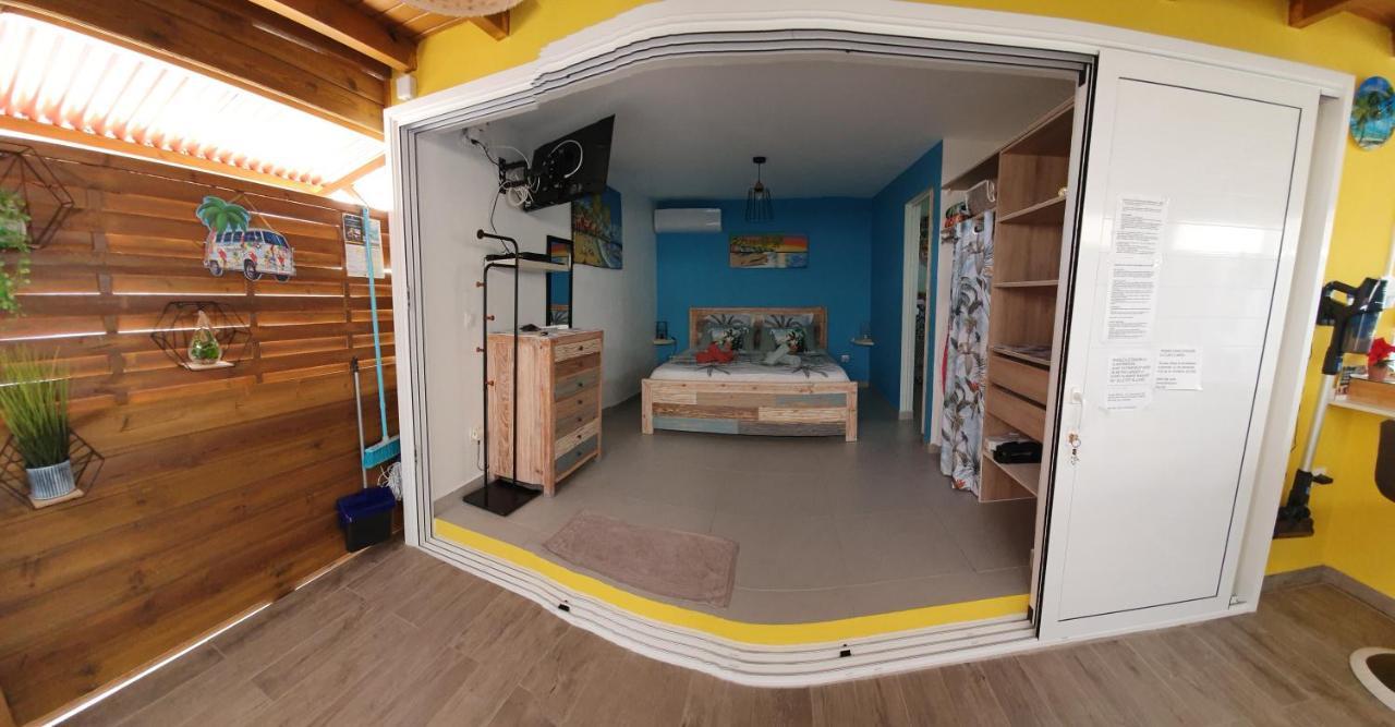 "Chez Claudia "Charmant Logement Avec Jacuzzi Privatif En Toute Intimite Sur Belle Terrasse Exterieure En Bois Et Piscine Courcelles Extérieur photo